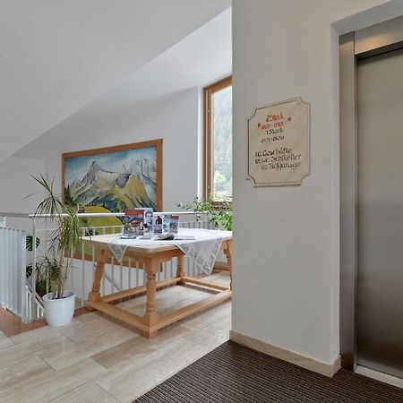 Ferienwohnungen Haus Der Mitte Mayrhofen Extérieur photo