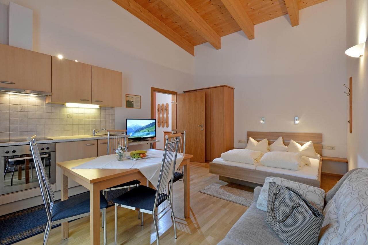 Ferienwohnungen Haus Der Mitte Mayrhofen Extérieur photo